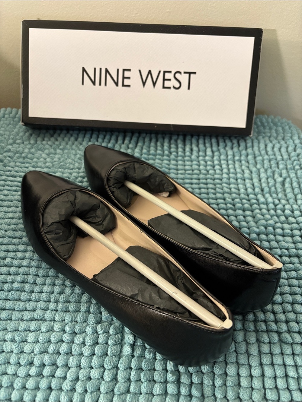 Nine West Black Pointed Toe Leather Flats